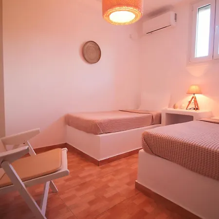 Iliopetra Villa *